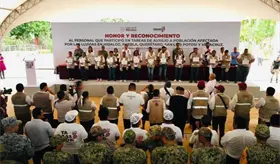 Reconoce Gobierno de Tabasco a personal que particip&oacute; en labores de auxilio a afectados por lluvias