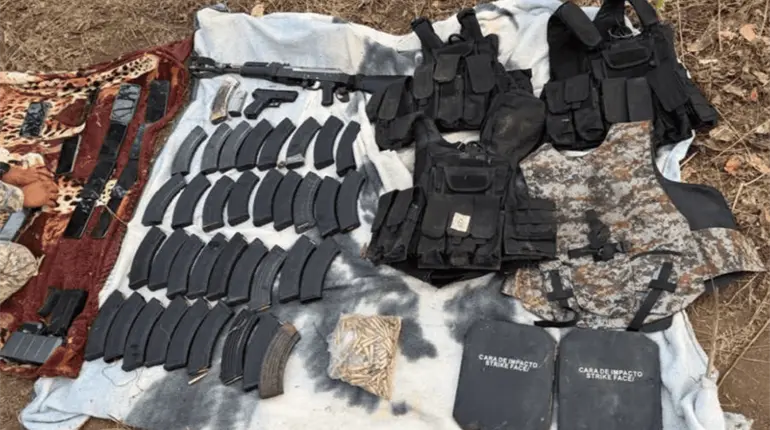 Detienen en Colima a 6 presuntamente relacionados con el coche bomba en Michoac&aacute;n