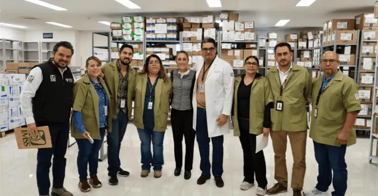 Sheinbaum supervisa abasto de medicamentos a hospital del IMSS en Ciudad Juárez Sheinbaum supervisa abasto de medicamentos a hospital del IMSS en Ciudad Juárez