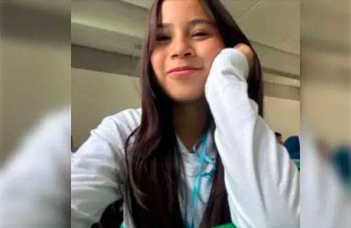 Reportan desaparecidas a 2 j&oacute;venes tras desfile de F&aacute;tima Bosh