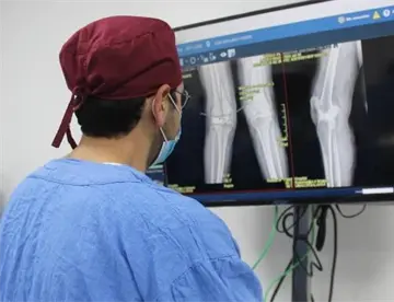 IMSS incorpora cirugía robótica para reemplazo de rodilla que reduce sangrado, dolor y tiempo de recuperación