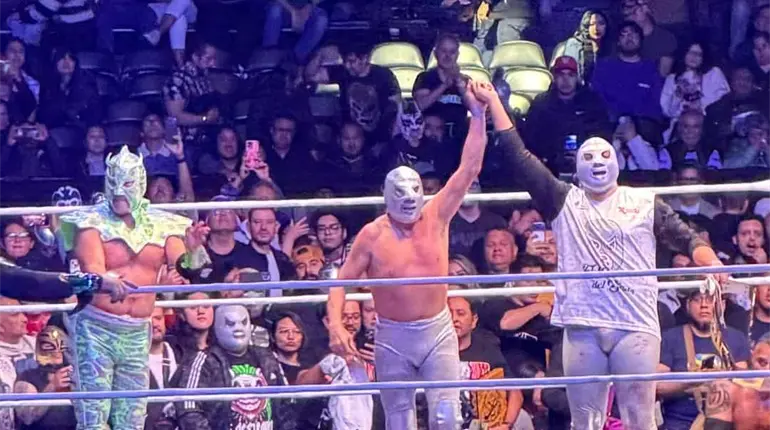 Hijo del Santo se despide de los cuadril&aacute;teros con victoria