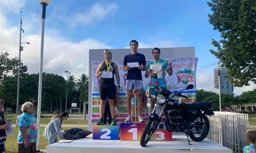 Jesús Manuel Jiménez y Alejandra Balderas triunfan en la Segunda Carrera Dona Vida Tabasco