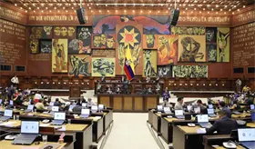 Ecuador aprueba resoluci&oacute;n para respaldar la detenci&oacute;n de Maduro