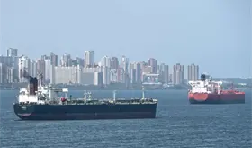 Trump ordena bloquear todos los buques petroleros en Venezuela