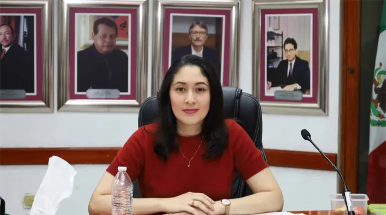 Llama consejera del IEPCT, &Aacute;ngela Araujo, a trabajar en prevenci&oacute;n de votos nulos