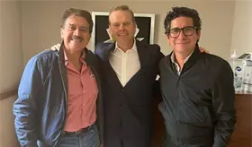 Evaristo Hern&aacute;ndez se re&uacute;ne con Arturo Escobar, coordinador nacional del PVEM