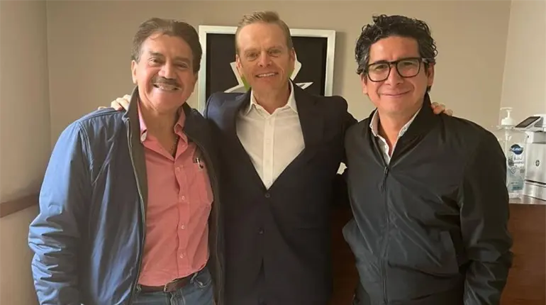 Evaristo Hern&aacute;ndez se re&uacute;ne con Arturo Escobar, coordinador nacional del PVEM