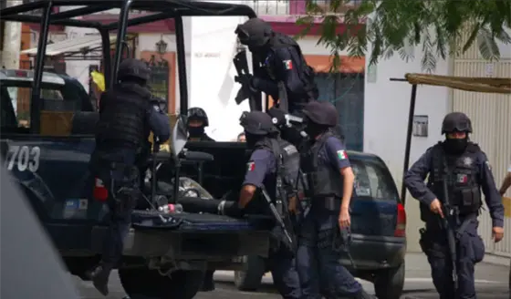 Aseguran a 9 hombres y 2 mujeres, integrantes de una red de extorsionadores en Guanajuato