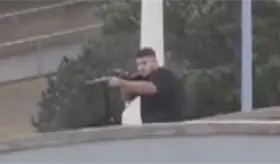 Sospechoso del tiroteo en S&iacute;dney, es acusado de 15 cargos de asesinato