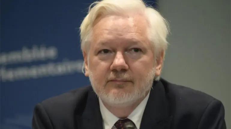 Fundador de WikiLeaks denuncia uso del Nobel de la Paz como instrumento de guerra