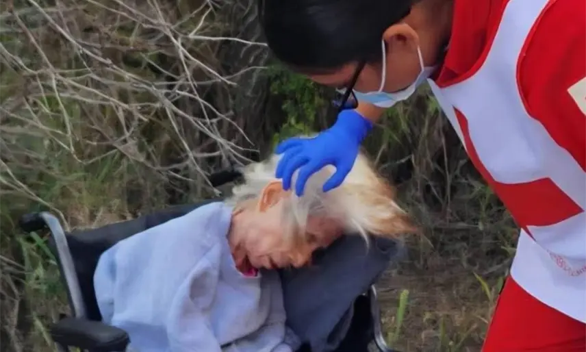 Abandonan a abuelita en silla de ruedas en Matamoros, Tamaulipas