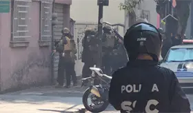 6 detenidos y un oficial herido deja balacera entre delincuentes y polic&iacute;as en CDMX