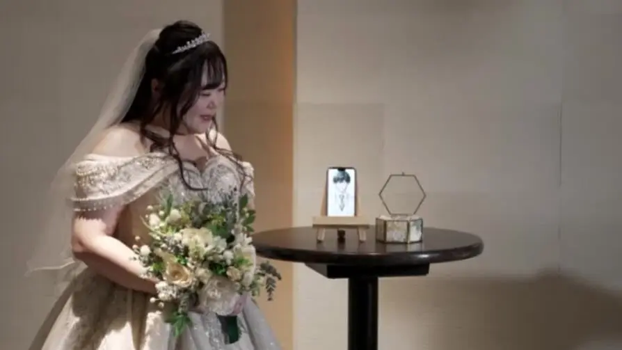 ¡De no creerse! Mujer se casa con su novio creado por Inteligencia Artificial en Japón