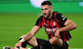 El mexicano Santi Gim&eacute;nez ser&aacute; operado del tobillo, confirma su entrenador