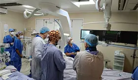 IMSS Bienestar realiza primer cambio de v&aacute;lvula a&oacute;rtica por cateterismo en Tabasco