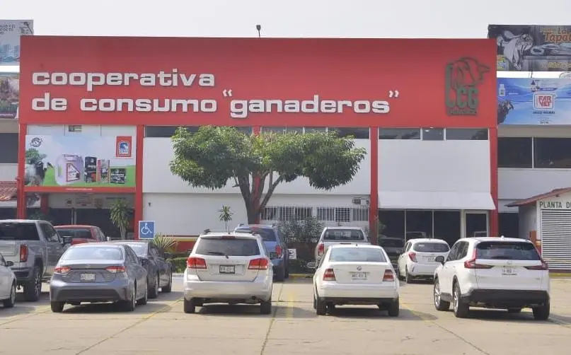 Personas se hicieron pasar por ganaderos para obtener aretes ilegales: FGE