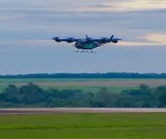 Compa&ntilde;&iacute;a brasile&ntilde;a realiza con &eacute;xito pruebas de "coche volador" el&eacute;ctrico