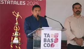 Inaugura gobernador las finales de las ligas deportivas estatales 2025