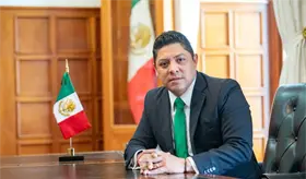 "Tenemos 80 a&ntilde;os con gobernadores hombres": Gobernador de SLP respalda &acute;Ley Esposa&acute;