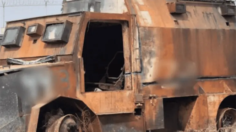 Aseguran 8 camiones "monstruo" en Coahuayana, Michoac&aacute;n