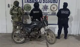 Recuperan motocicleta robada en Comalcalco