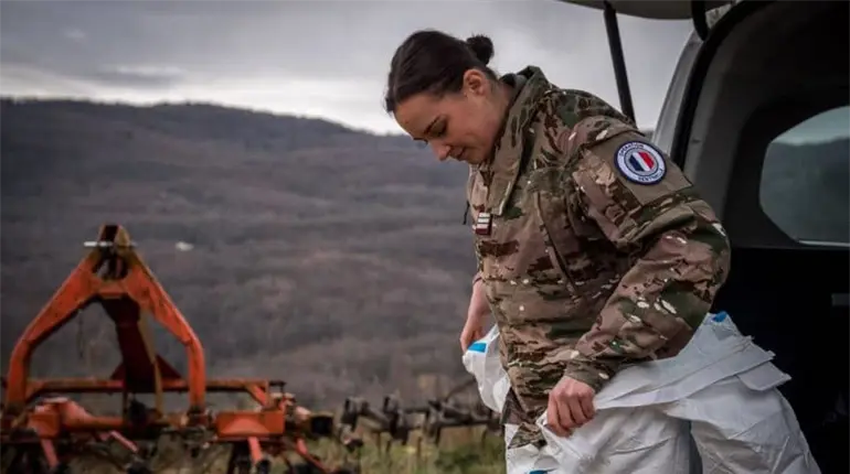 Francia despliega a su ej&eacute;rcito para combatir brote de enfermedad bovina