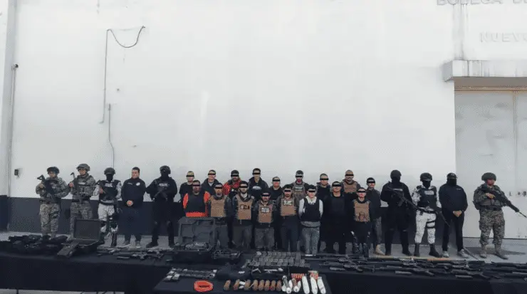 Detienen a 17 presuntos delincuentes en NL; les aseguran armas, drogas y equipo t&aacute;ctico