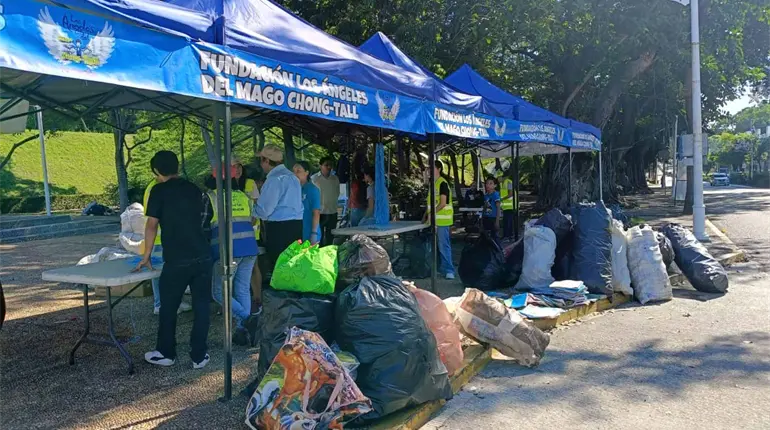 Realiza Fundaci&oacute;n &Aacute;ngeles del Mago Chong-Tall &uacute;ltima jornada de 2025 de recolecci&oacute;n de material para reciclar