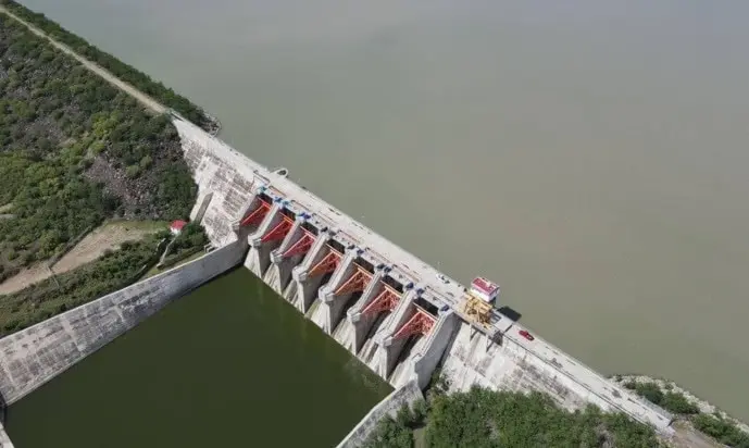 Desfogan presa "El Cuchillo" en NL para pagar deuda de agua con EE. UU.