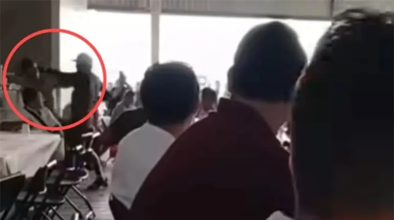 Posada en Campeche termina en golpes luego de que uno de los presentes ofendiera a esposa del payaso invitado