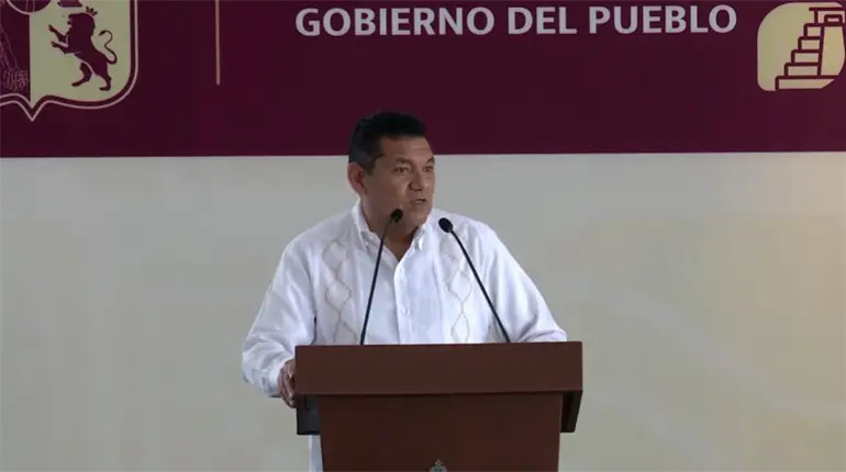 Que ya no donen unidades, sino que atiendan rezago social con obras es el nuevo planteamiento a Pemex: Gobernador