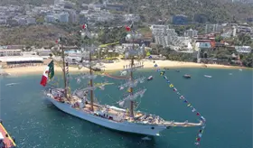 Buque Escuela Cuauht&eacute;moc regresa a su base en Acapulco