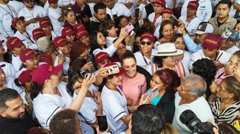 Recorridos de Sheinbaum en 2025 son equivalentes a dar 8 vueltas a la tierra