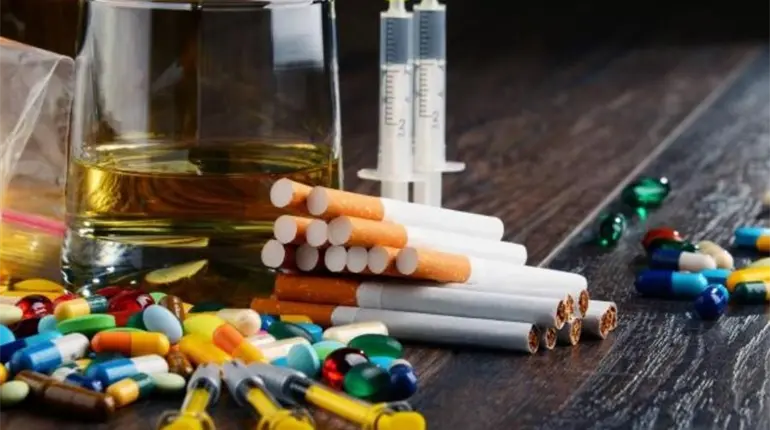 Incrementa consumo de drogas en adultos y disminuye en menores de edad: Salud Federal