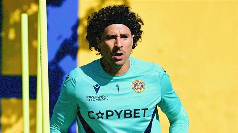 Memo Ochoa pierde con el AEL Limassol en &uacute;ltimo partido del a&ntilde;o