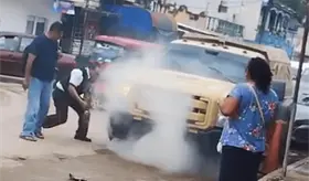 Falla mec&aacute;nica en camioneta de valores genera preocupaci&oacute;n en habitantes de Macuspana