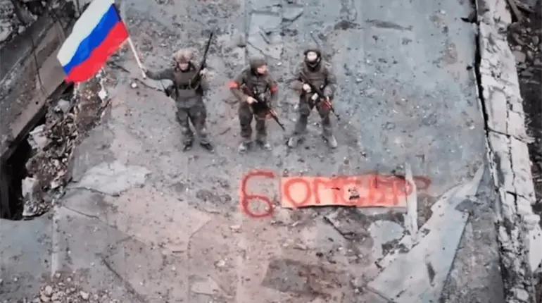 Anuncia Ucrania retirada de Siversk tras constantes ataques rusos