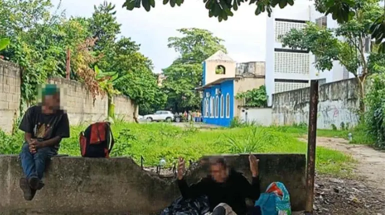 Quitan y roban luminarias a vecinos de colonia Reforma en Villahermosa; Ayuntamiento las repondr&aacute;