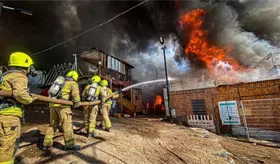 Llaman bomberos a reforzar medidas de prevenci&oacute;n en temporada navide&ntilde;a