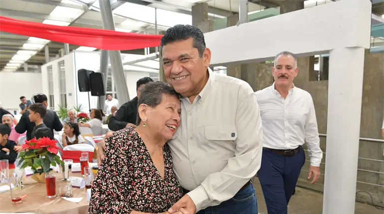 May celebra brindis navide&ntilde;o con usuarios de Centros Asistenciales del DIF Tabasco