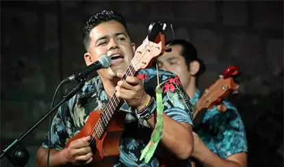 Cantautor tabasque&ntilde;o denuncia "estafa" en cirug&iacute;a de c&aacute;lculos renales