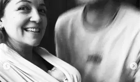 Natalia Lafourcade comparte que ya es mam&aacute;