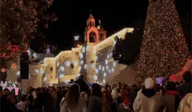 Tras dos a&ntilde;os de guerra en Gaza, Bel&eacute;n celebra la Navidad bajo resguardo de un control militar israel&iacute;