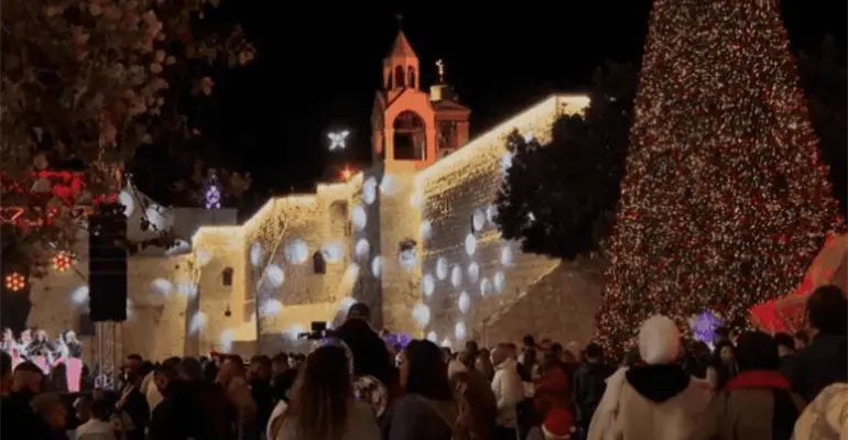 Tras dos a&ntilde;os de guerra en Gaza, Bel&eacute;n celebra la Navidad bajo resguardo de un control militar israel&iacute;