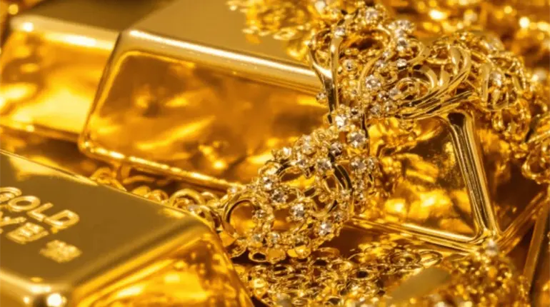 El oro supera por primera vez los 4 mil 500 d&oacute;lares en v&iacute;speras de Navidad