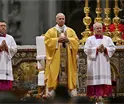 Mientras el hombre quiere ser Dios, Dios quiere ser hombre para liberarnos: Papa Le&oacute;n XIV en su primera Navidad