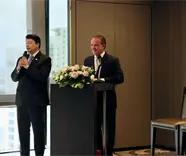 Reaparece Ra&uacute;l Rocha, due&ntilde;o de Miss Universe, y manda mensaje de Navidad