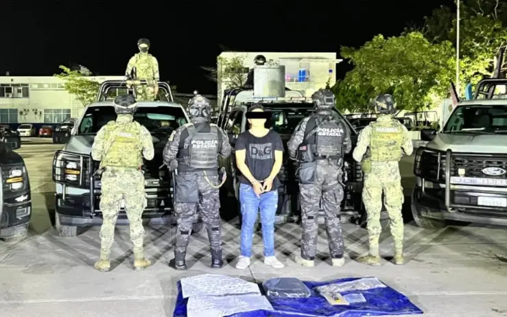 Detienen a "El Chuki" con drogas, arma de fuego y cartulinas con amenazas en Centro