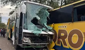 3 muertos, deja choque de frente entre autobuses en Guerrero